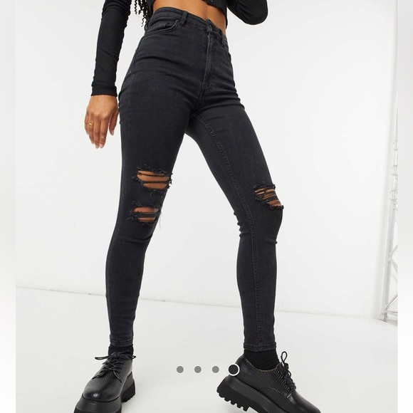 Bershka Denim - Bershka black high rise high waist jeans with knee tears distressed